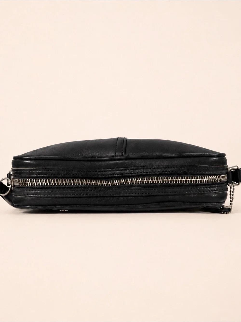 Coach Legacy West 9589 Black Leather Camera Crossbody Bag Vintage Y2K